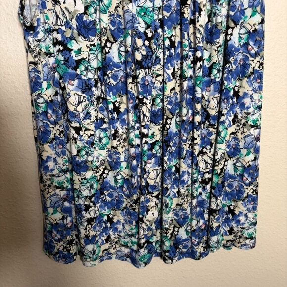 Croft & Barrow Tank Top Women's Large Blue Floral Sleeveless Round Neck Printed - Picture 3 of 7